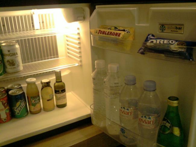 mini bar 2_resize.jpg